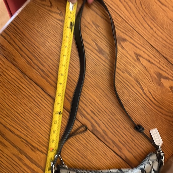 COACH Shoulder Bag - Picture 6 of 7